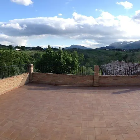 Alloggio per agriturismo Masseria Spadone Civitella Casanova